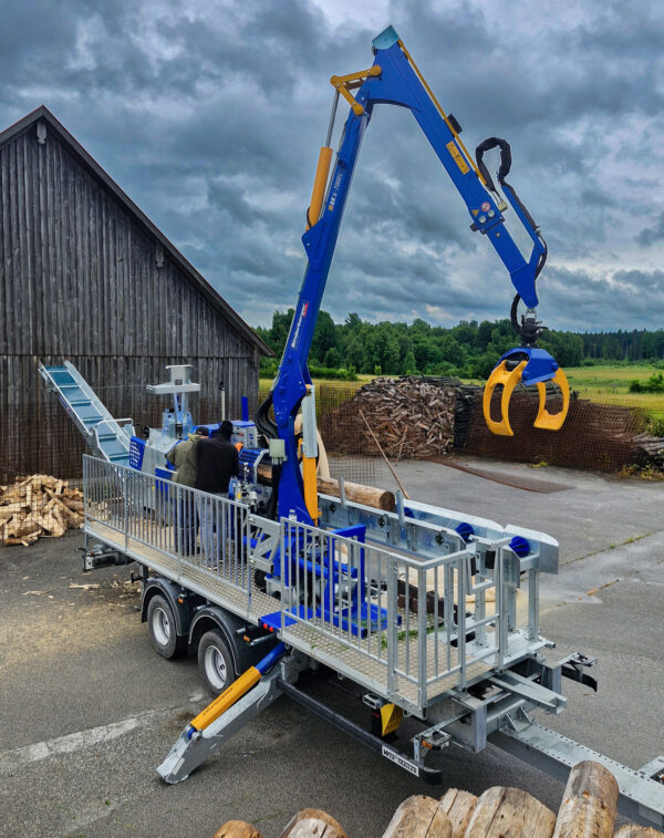 Binderberger SSP 450 with crane and chassis