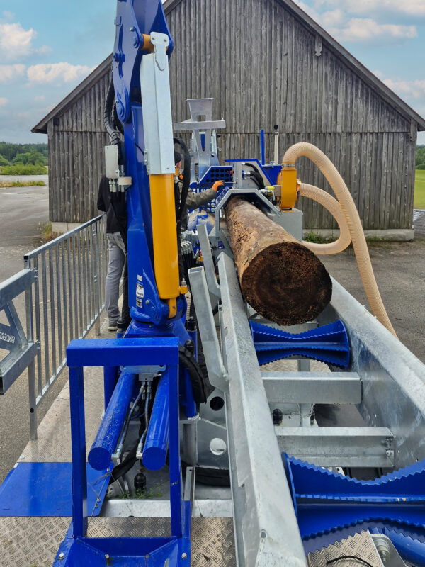 Binderberger SSP 450 with crane and chassis