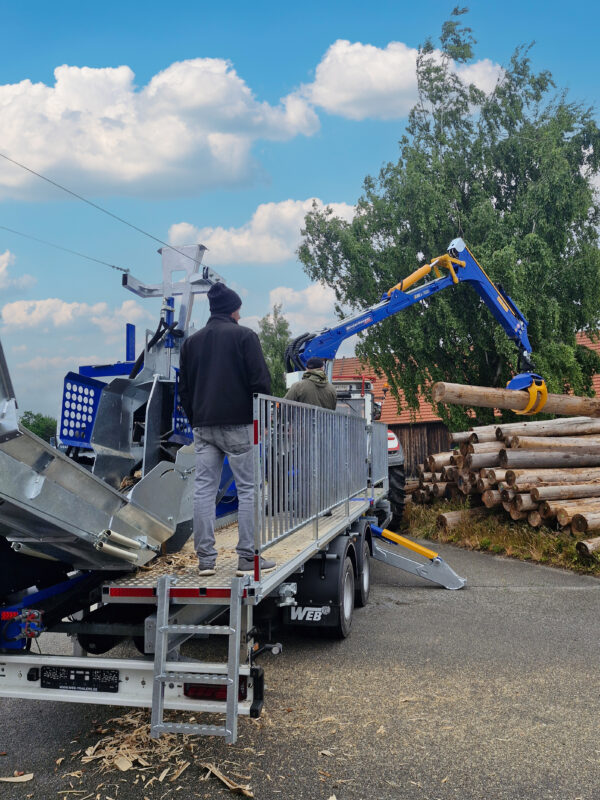 Binderberger SSP 450 with crane and chassis