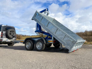 PKW Anhänger mit Hakenlift - Binderberger